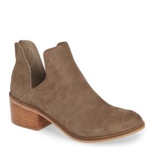 Steve Madden Lancaster Taupe Suede Cutout Bootie